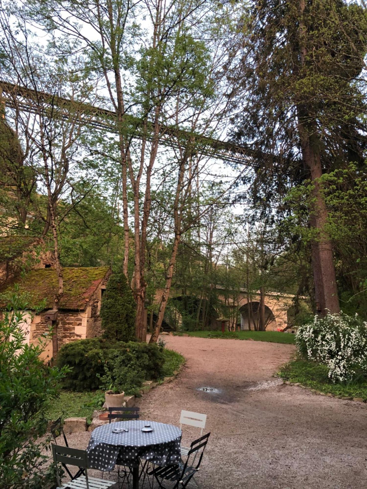 Chambre Sur Une Ile Saint-Bonnet-de-Rochefort Esterno foto