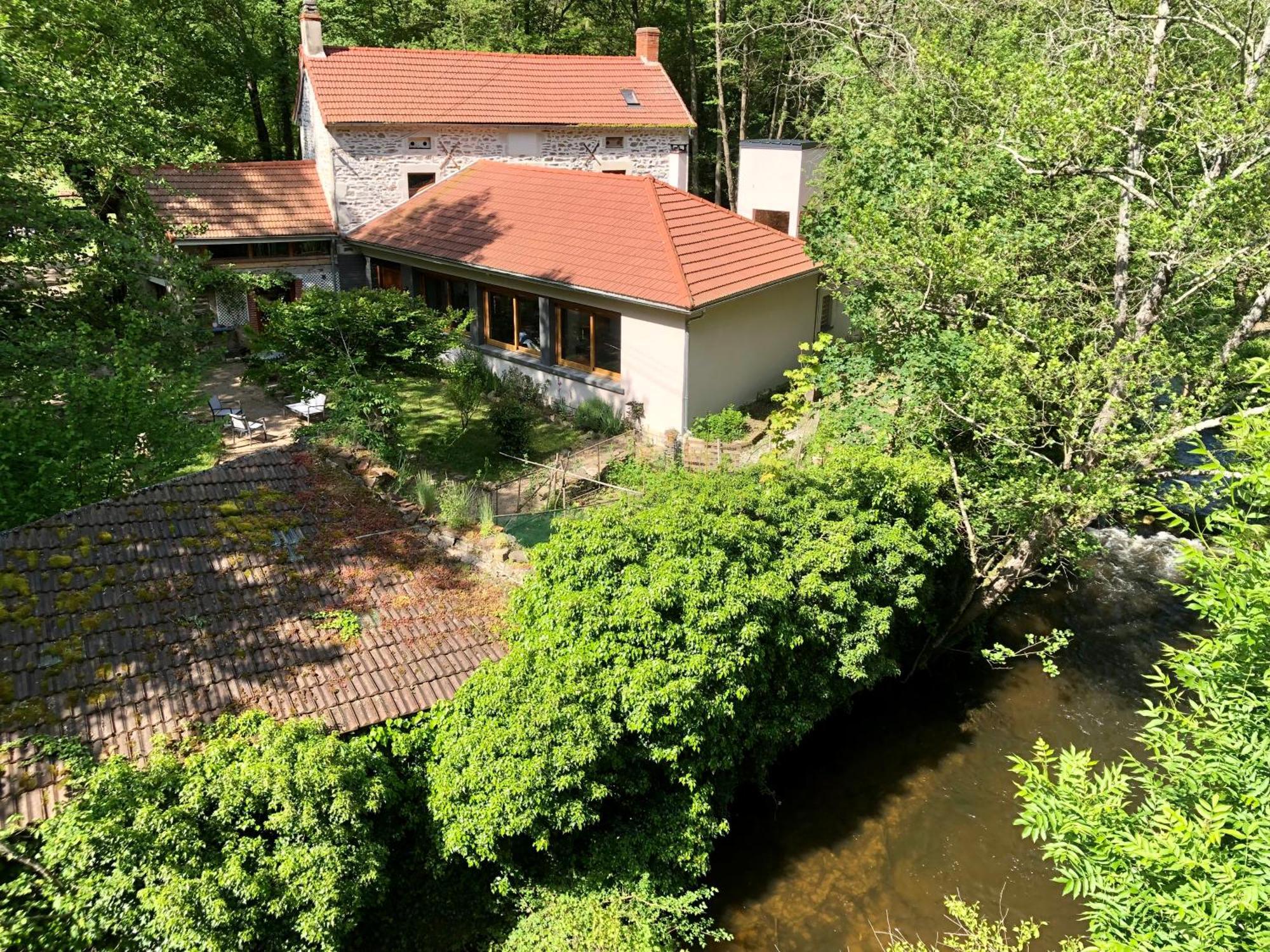Chambre Sur Une Ile Saint-Bonnet-de-Rochefort Esterno foto